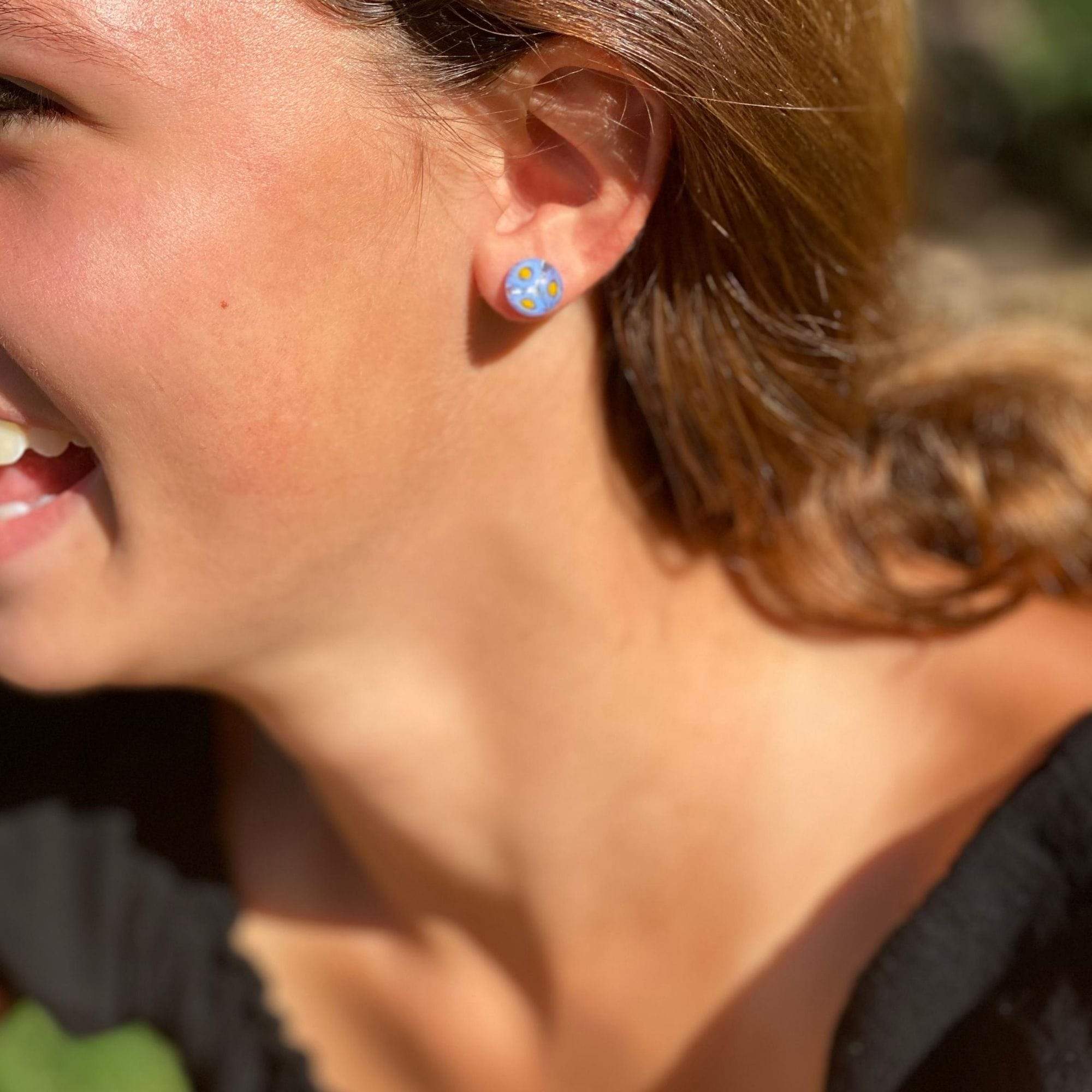 Angelco Accessories Chilean glass daisy stud - cornflower blue