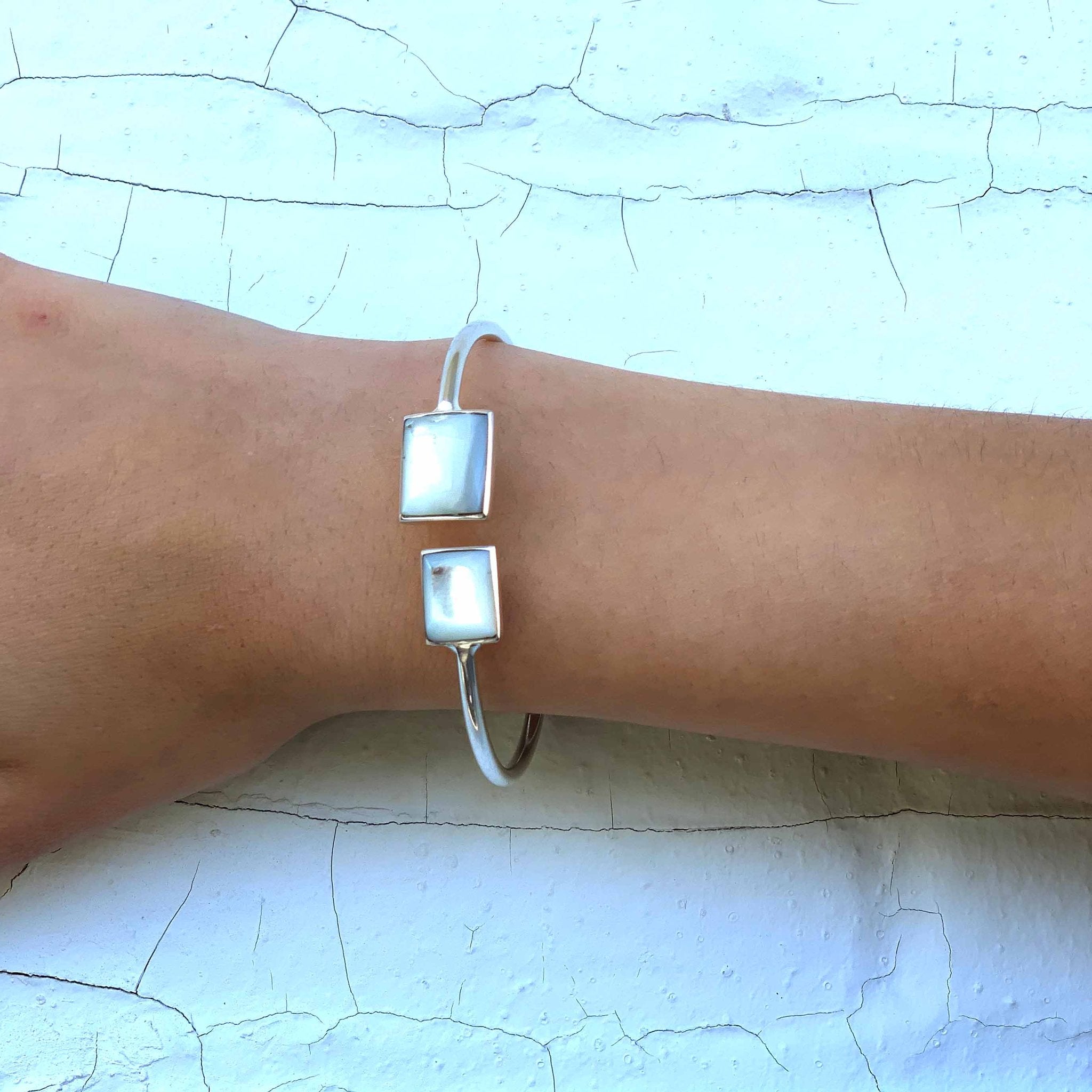 Angelco Accessories Mother of pearl silver cuff