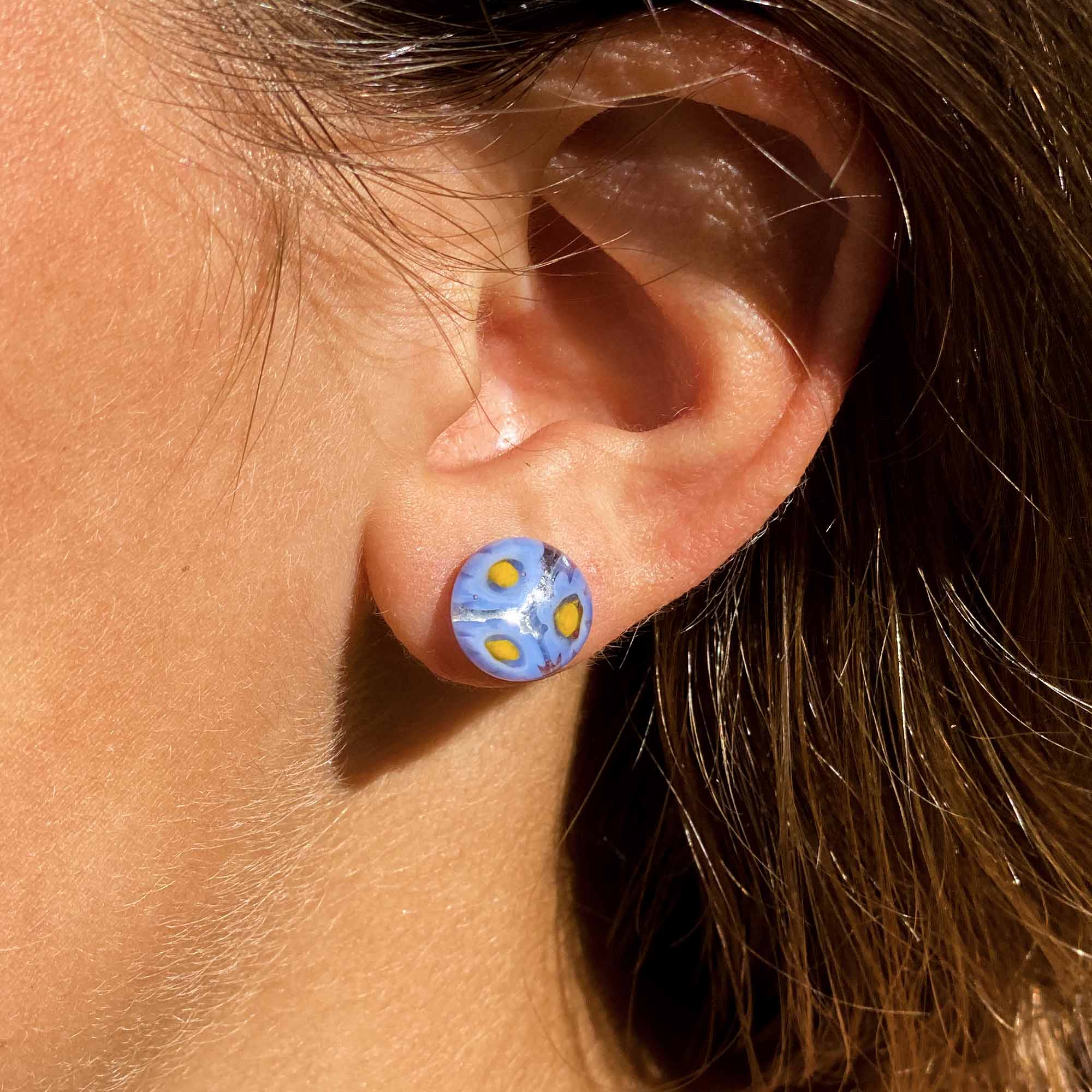 Angelco Accessories Chilean glass daisy stud - cornflower blue