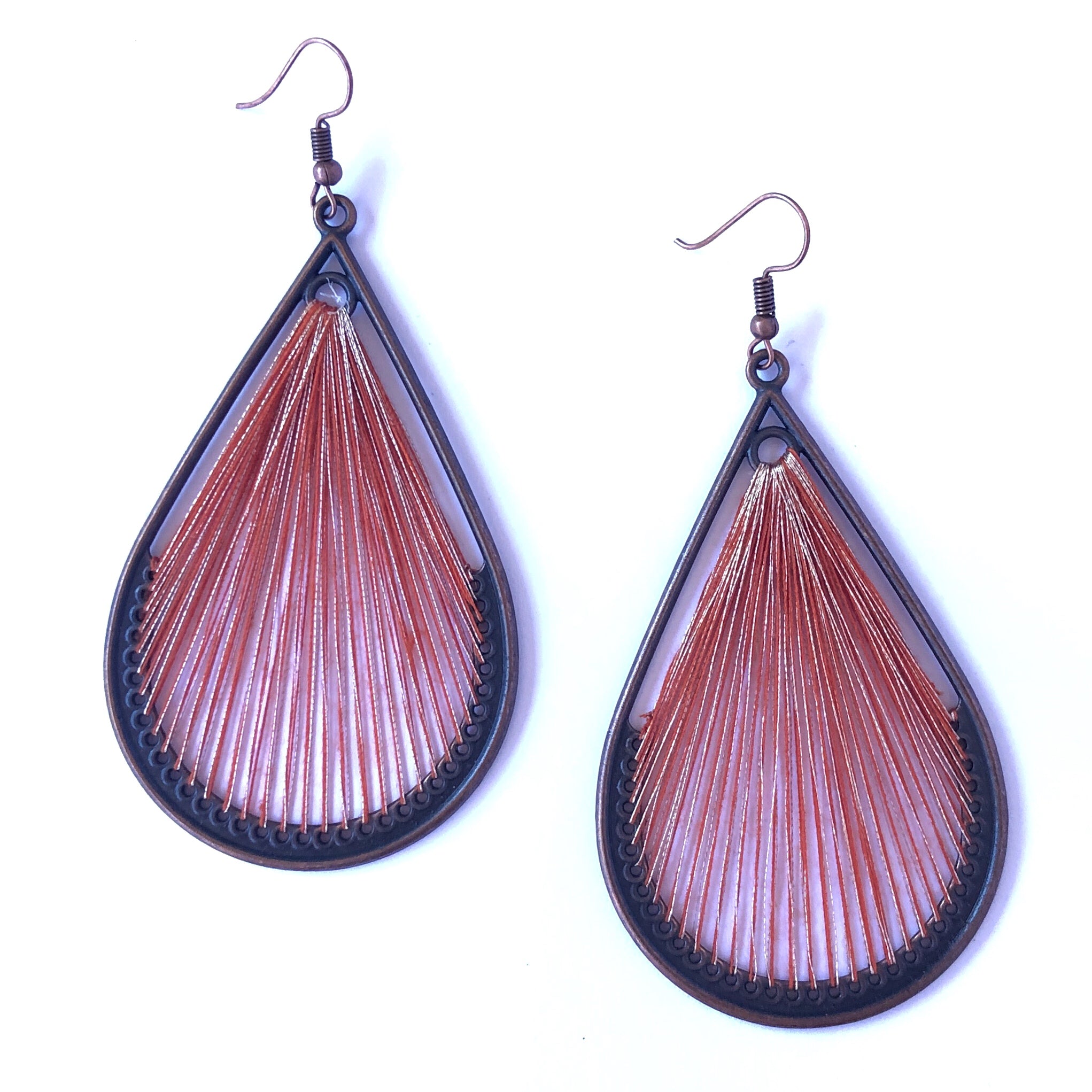 Angelco Accessories Teardrop straight weave earrings